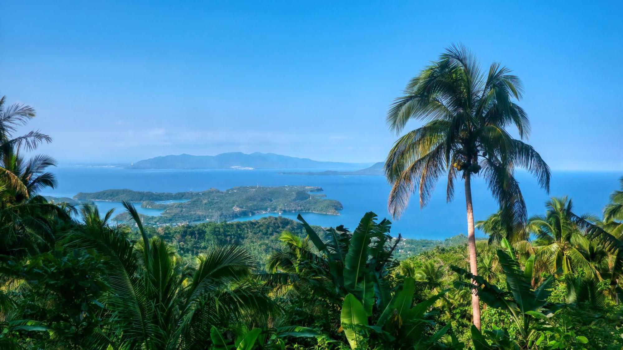 Edgewater Dive & Spa Resort Puerto Galera Bagian luar foto